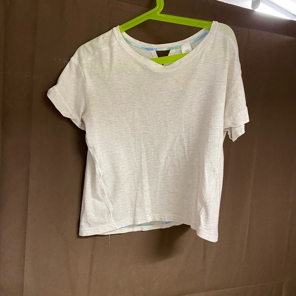 Ivviva Blue Cropped Leggings and Loose White T-Shirt - Picture 5 of 5